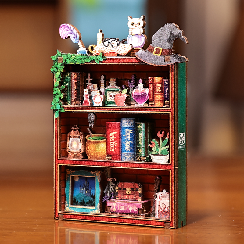 Magic Bookshelf | Mini Book Nook